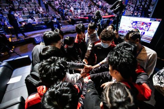 全新MOBA游戏龙珠激震小队九月正式上线